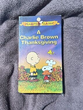Sealed Vintage “A Charlie Brown Thanksgiving” Peanuts Classic VHS - New